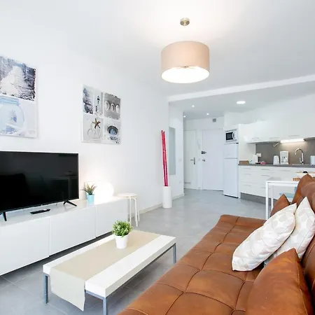 Carmen Sunrise, Cristianos Appartement