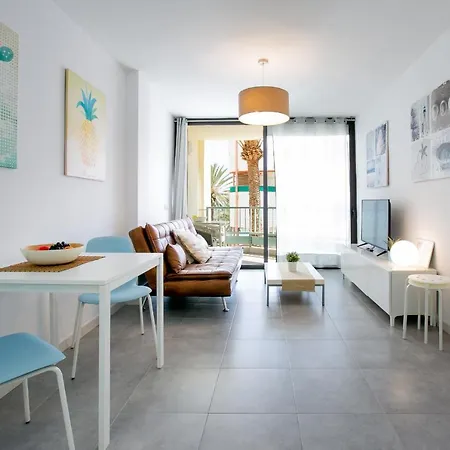 Carmen Sunrise, Cristianos * Los Cristianos (Tenerife)