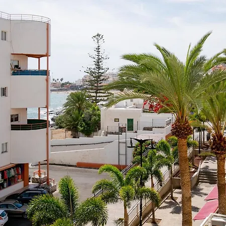 Carmen Sunrise, Cristianos