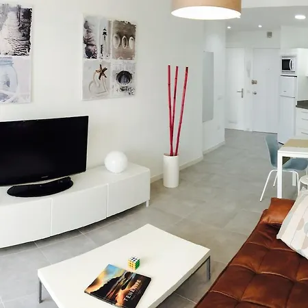 Carmen Sunrise, Cristianos * Los Cristianos (Tenerife)